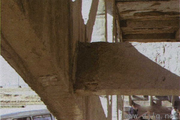 下玄桿開(kāi)裂（http://www.gyjrwz.cn/）