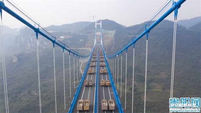 壯觀！甕安至開陽高速公路開州湖特大橋進(jìn)行荷載試驗(yàn)